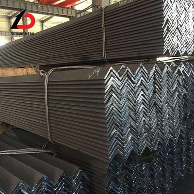 Custom Cycle 7-15 dagen Metalen gegalvaniseerd staal Customized Slotted Angle Bar voor Garage Door Mild Steel Angle Building Material