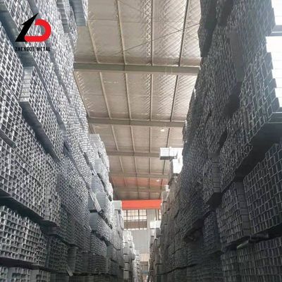 Warm/koudgewalste ERW Vierkante/ rechthoekige holle sectie Dx51d Dx52D Z30 Z120 gegalvaniseerde stalen buizen voor hydraulische/automobielbuizen en olie/gasboren